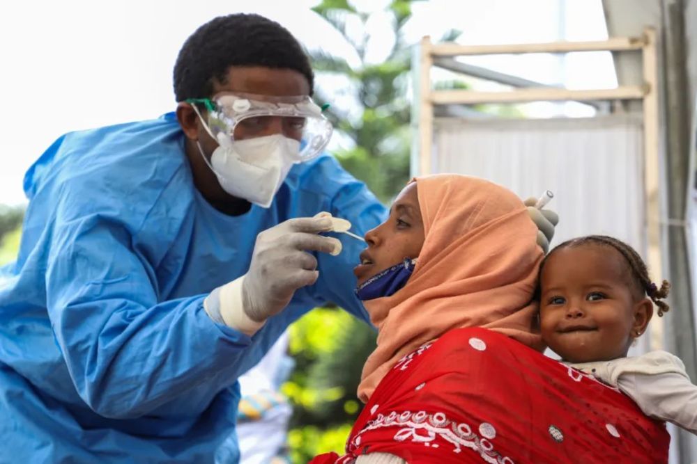 医疗|中国援非医疗队超期服役5个月 完成数万人次门诊量