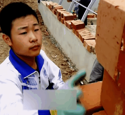 中国军网|蹚冰河、翻达坂、爬雪山、战蚂蟥......这些是边防军人的日常