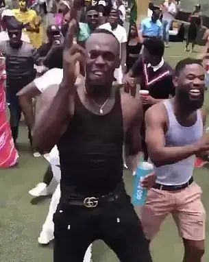 经济日报|“飞人”博尔特新冠检测阳性？本人回应了！