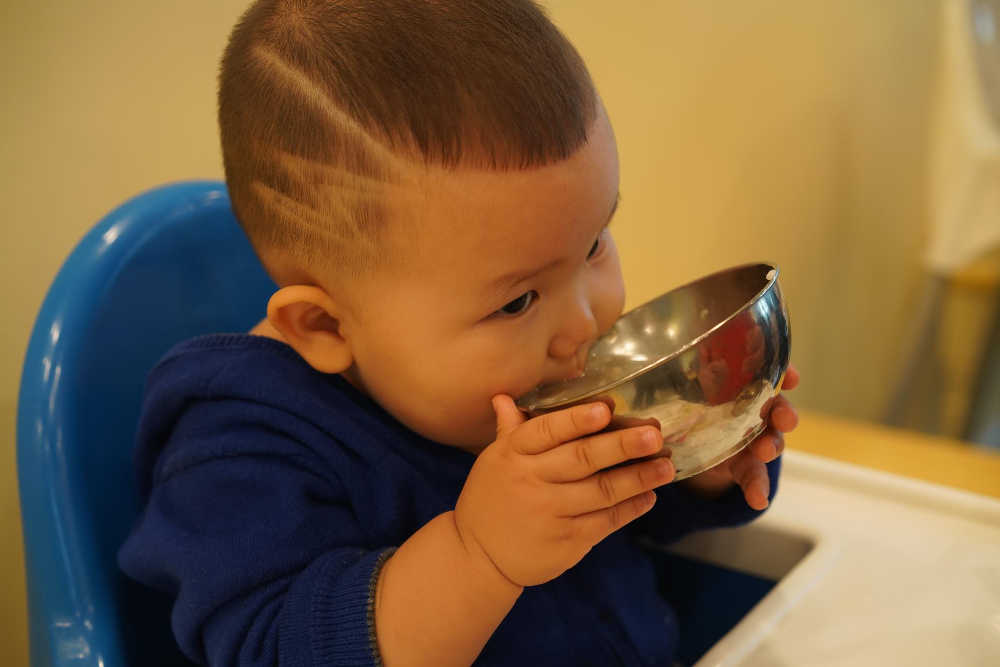 文汇报|节约理念融入幼儿食育！让孩子摸摸食材种种菜，在实践中感受一粒米的“乘风破浪”