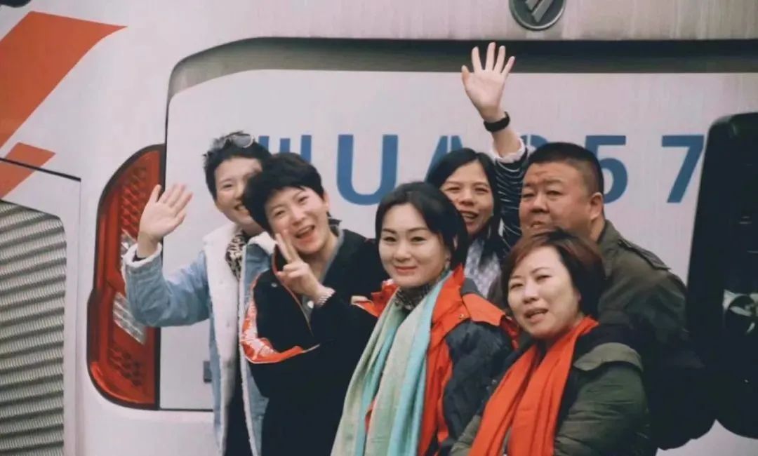 陆军,军事|子弟兵所到之处，人民群众的敬礼太煽情了