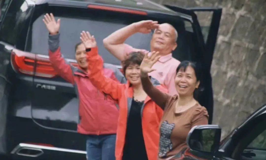 陆军,军事|子弟兵所到之处，人民群众的敬礼太煽情了