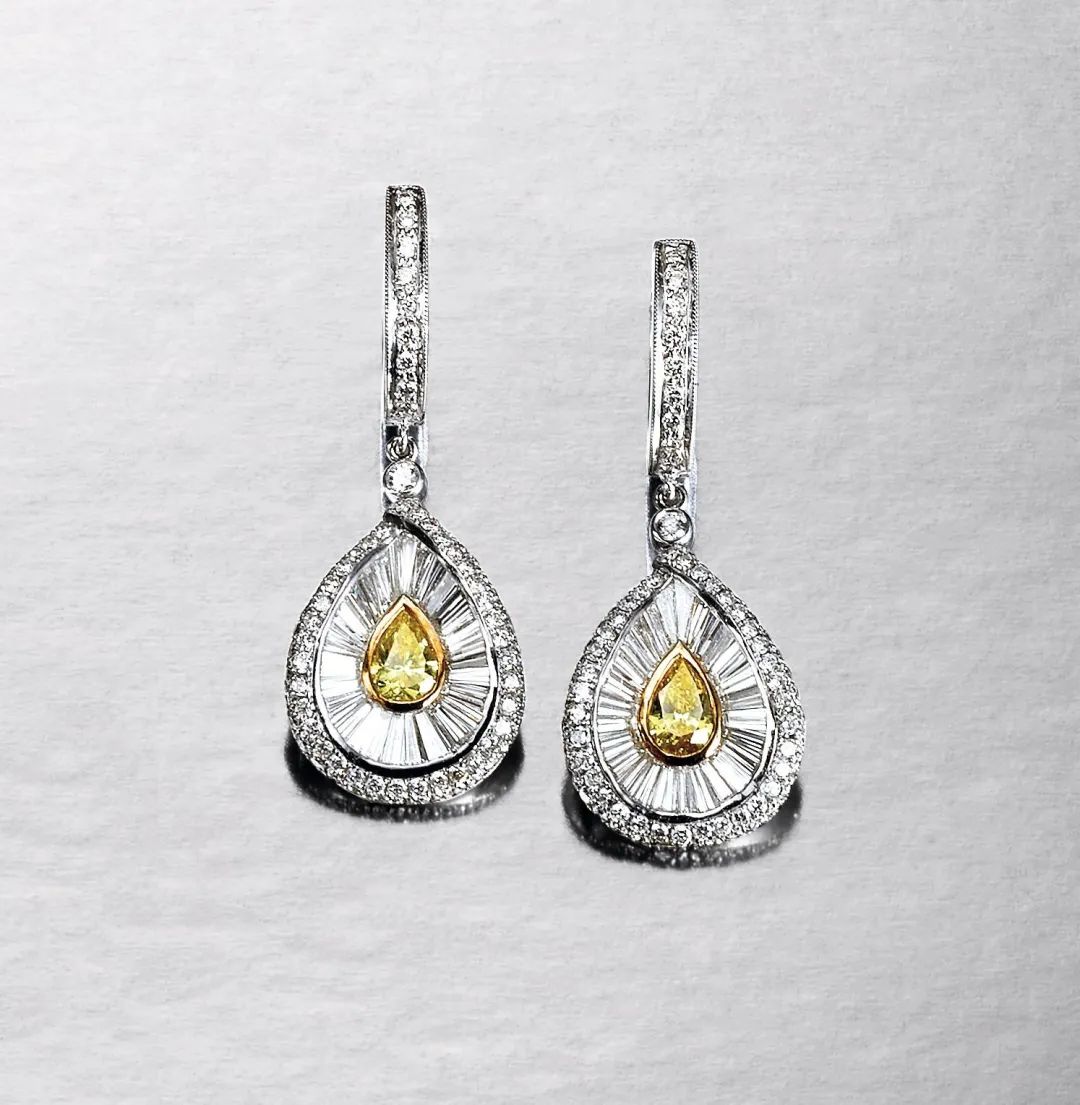 钻石|钻.石.为.什.么.裂.开.了？