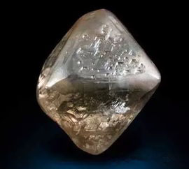 钻石|钻.石.为.什.么.裂.开.了？