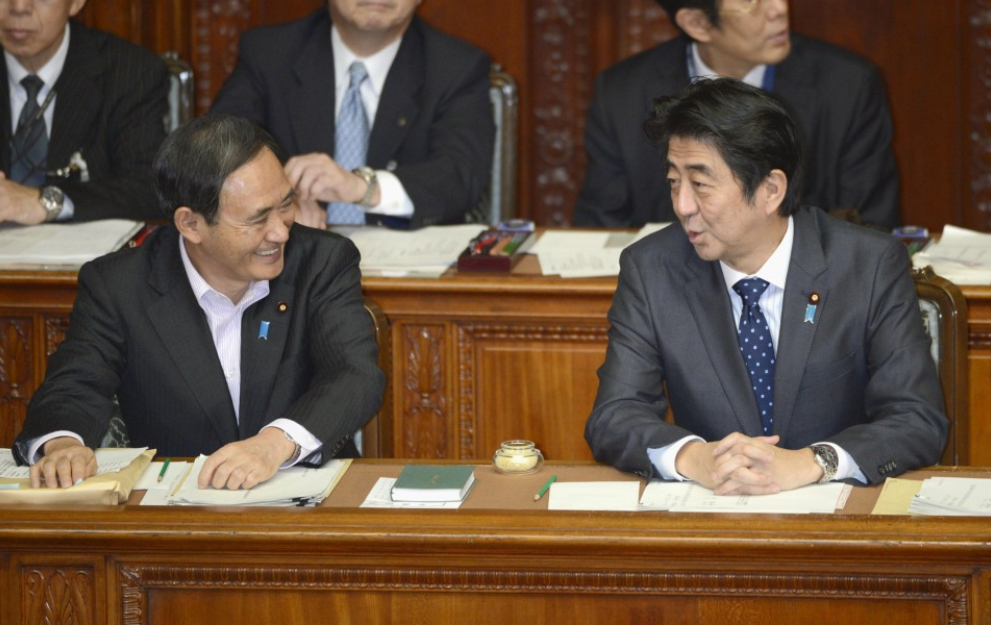 自民党|草根政治家菅义伟正式接班安倍 他能创造另一个长期政权吗？