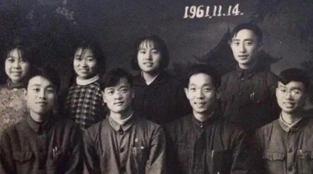 袁隆平|90岁袁隆平“撒狗粮”！相恋一个月闪婚，却宠她57年