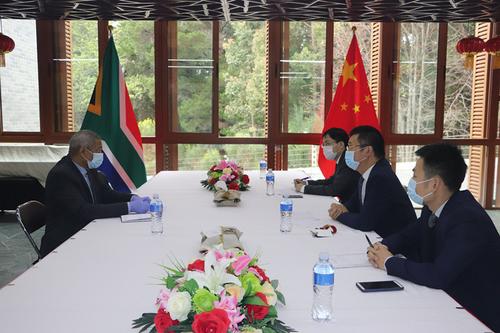 国际|涉中国公民绑架案频发 驻开普敦总领事约见当地警方