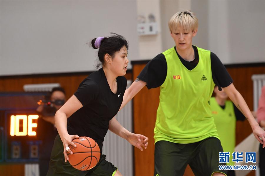 (体育)(2)篮球——WCBA:内蒙古农信备战