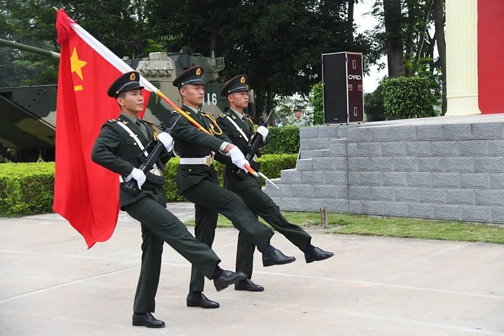 军旗|这11个旅：老兵推迟退伍