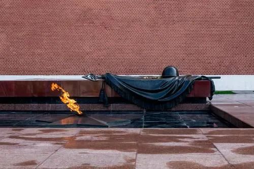 秦基伟|中国人在此