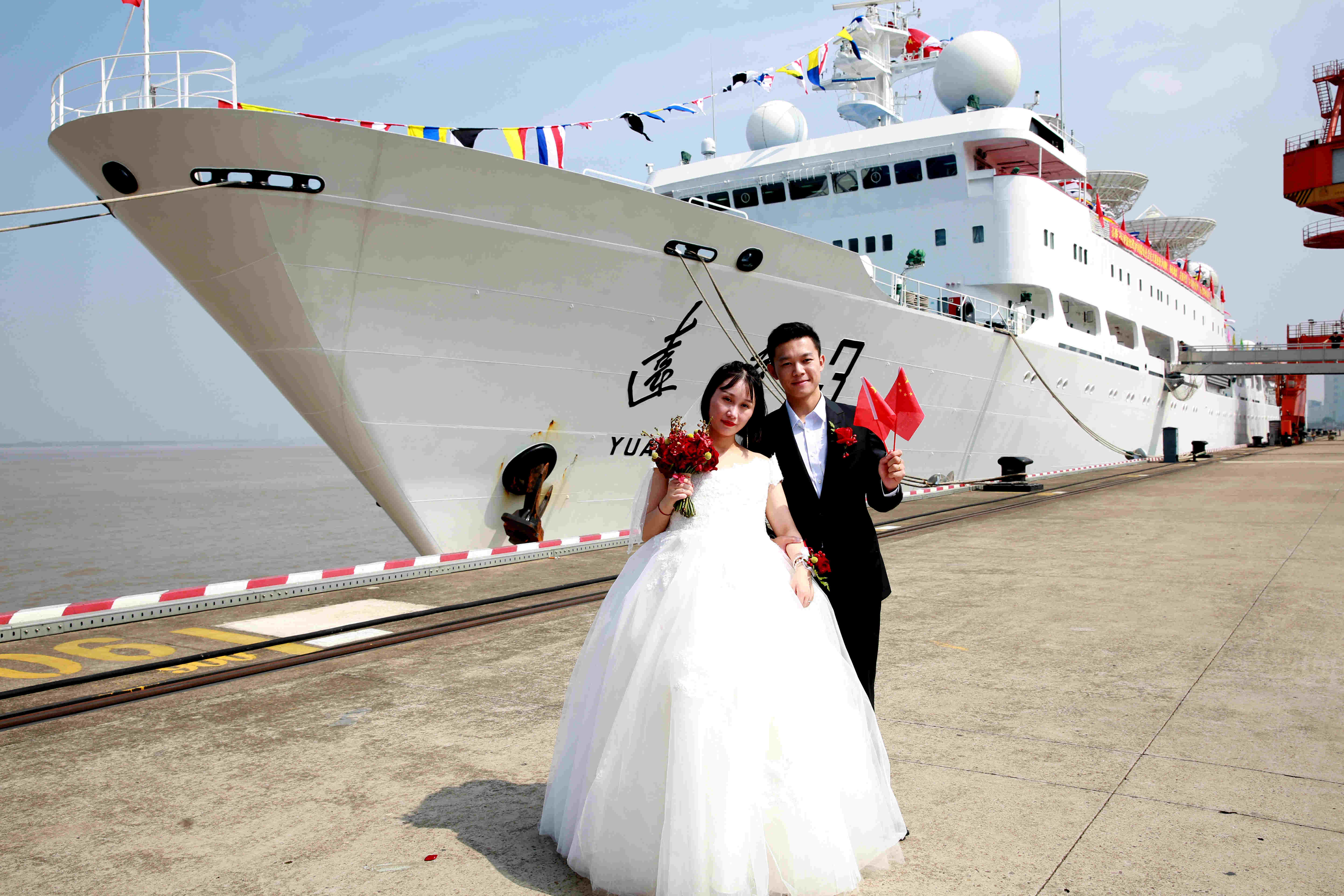 航天|航天人七地大型集体婚礼远望专场 受疫情和任务影响推迟婚期的16对伉俪国庆节喜结良缘