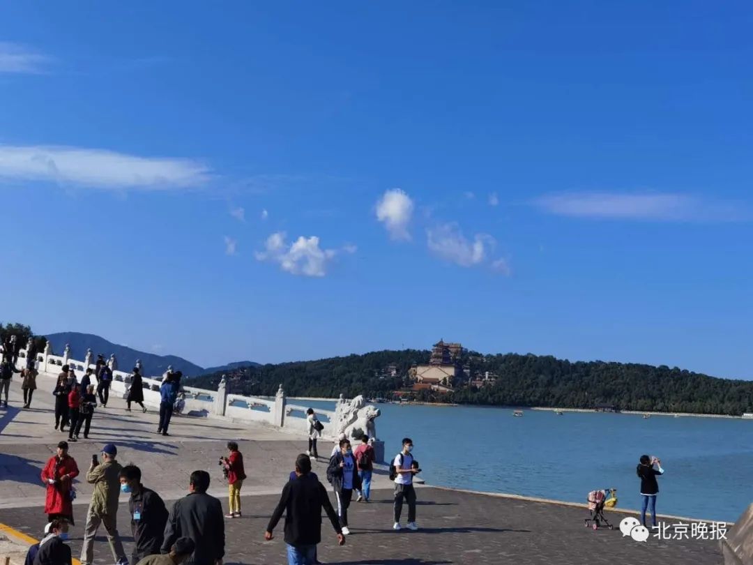 交通|丢完手机丢孩子,北京警方提示:长假游园勿忘人身财产安全