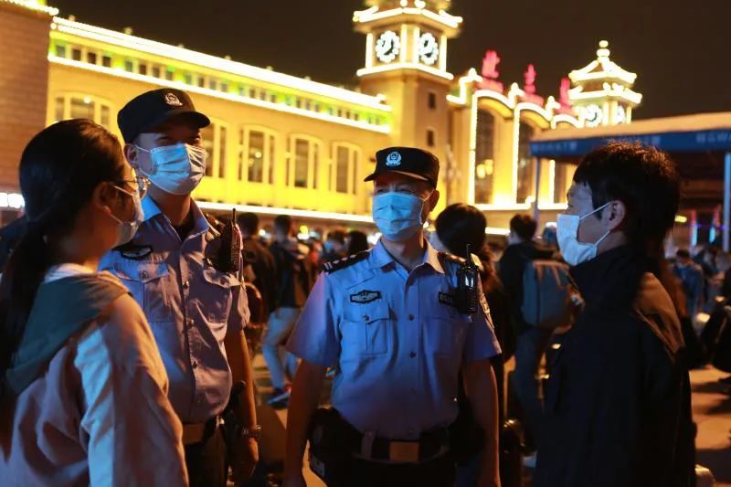 平安|那些“队不起”里的“靠得住”