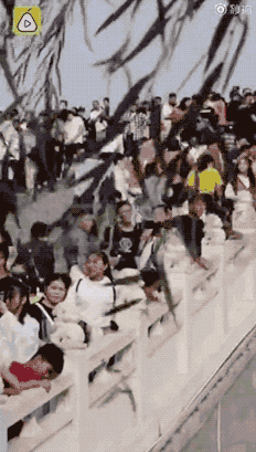 视觉志|国庆假期堵车救命帖。