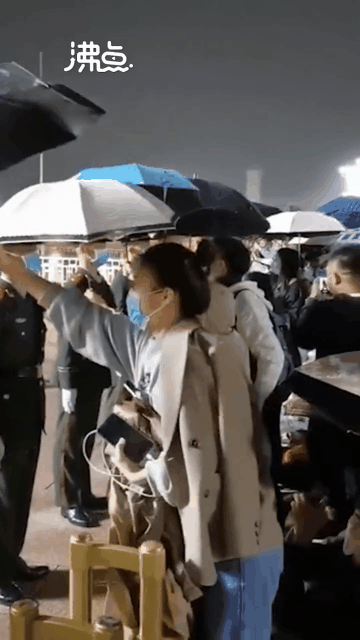 |我们的战士罕见后退，背后原因让人泪目！发出口令的他这样说……