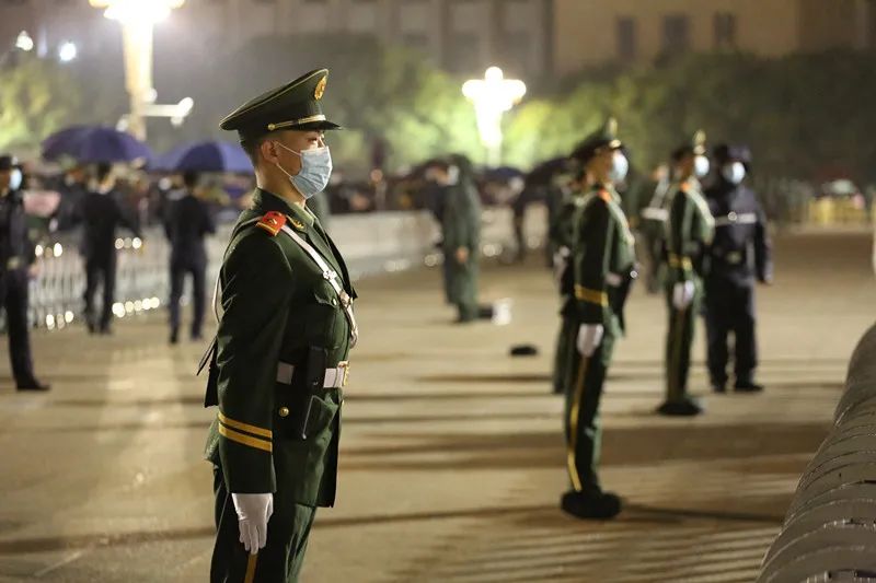 |我们的战士罕见后退，背后原因让人泪目！发出口令的他这样说……