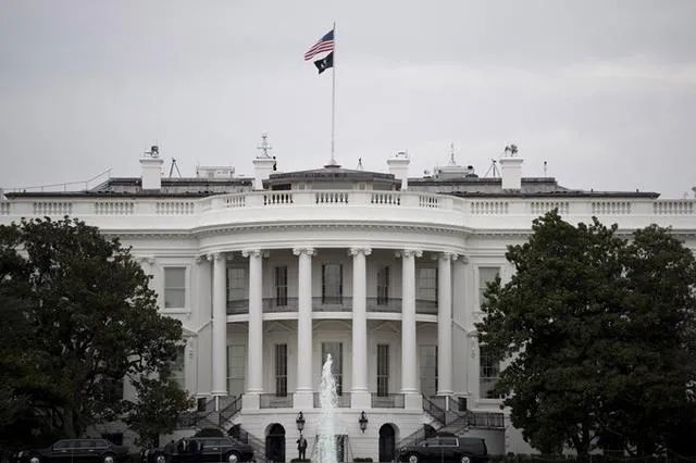 白宫|白宫内部邮件曝光：特朗普办公室被……