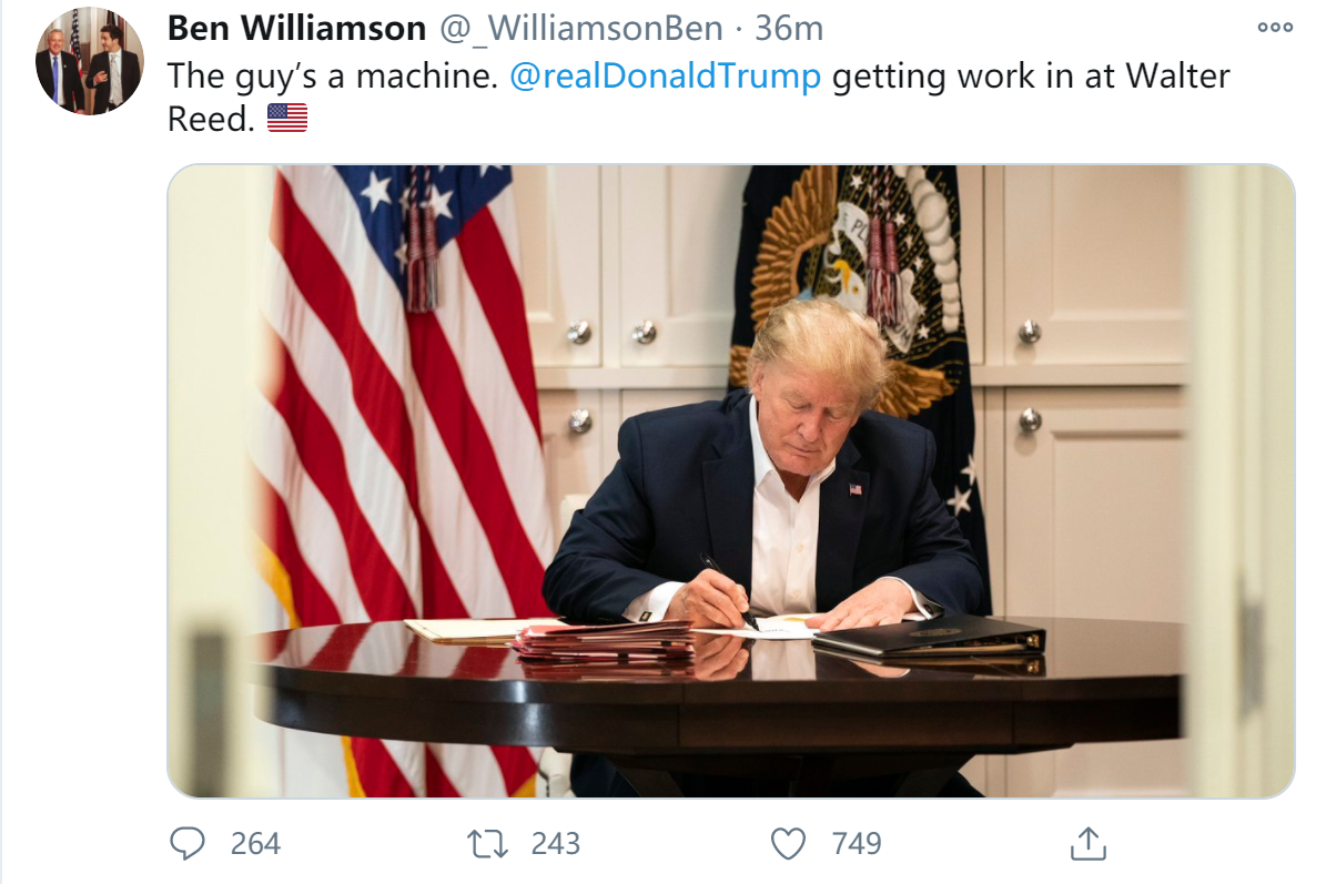 特朗普|快讯！白宫公开特朗普在沃尔特·里德国家军事医学中心的“工作照”