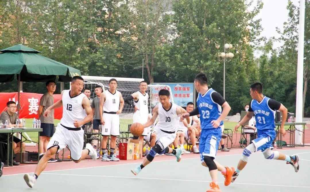 兵哥哥,军事|长假怎么过？小编带你看看兵哥哥在干啥