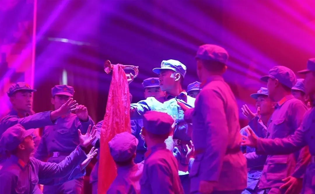 兵哥哥,军事|长假怎么过？小编带你看看兵哥哥在干啥