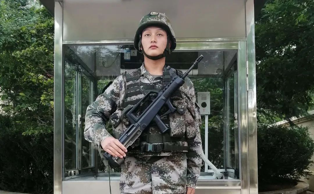 兵哥哥,军事|长假怎么过？小编带你看看兵哥哥在干啥