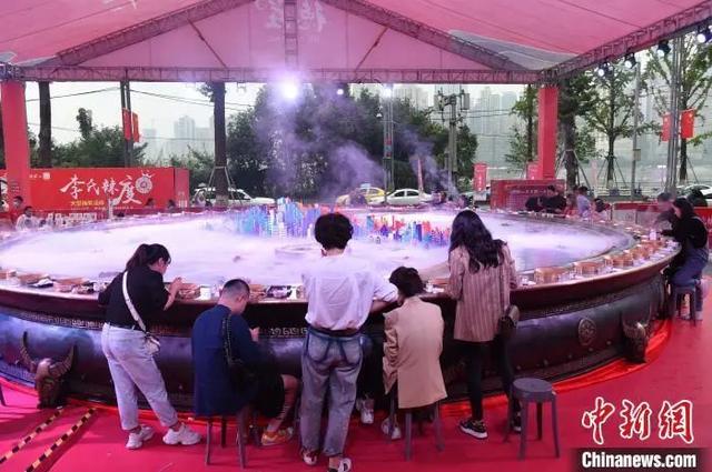 自驾游|国庆假期过出年味儿！大家都这样出门