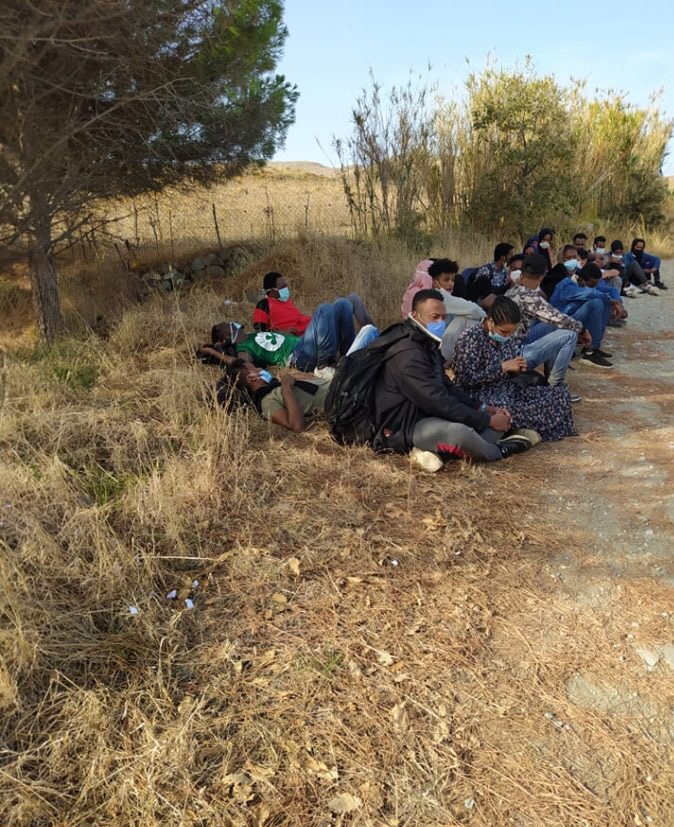 |希腊一难（移）民船上25人新冠病毒测试呈阳性