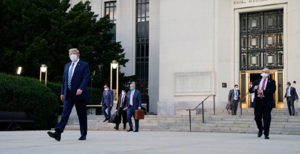 特朗普|特朗普离开医院返回白宫