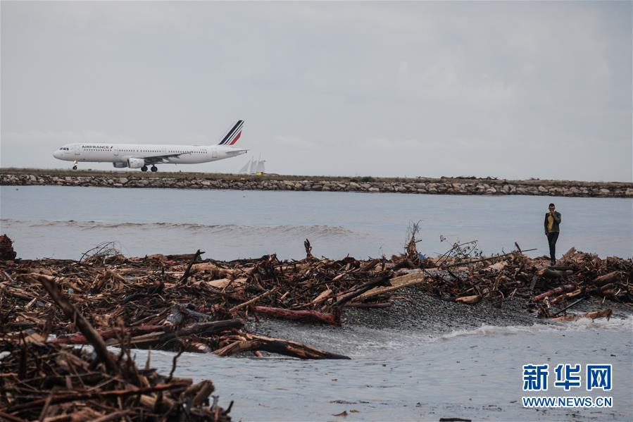 暴风雨|法国东南部地区遭暴风雨袭击