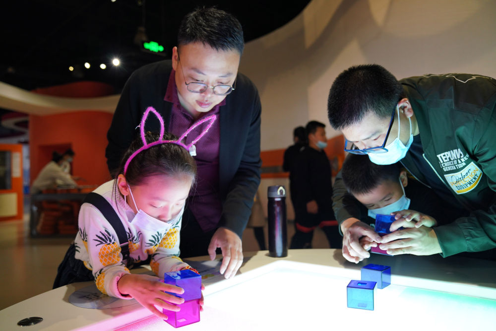 疫情|财经观察 | 假日经济凸显中国市场优势与发展动能