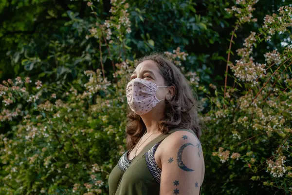 央视新闻|美国女子：没想到做一次核酸检测 所有的积蓄要被掏空