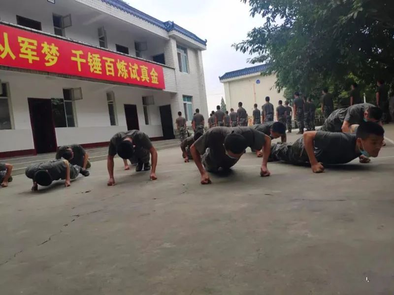 军事|新兵入营将“满月”，现在咋样了？