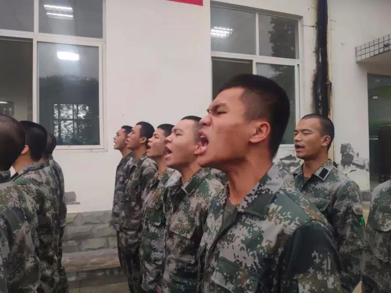 军事|新兵入营将“满月”，现在咋样了？