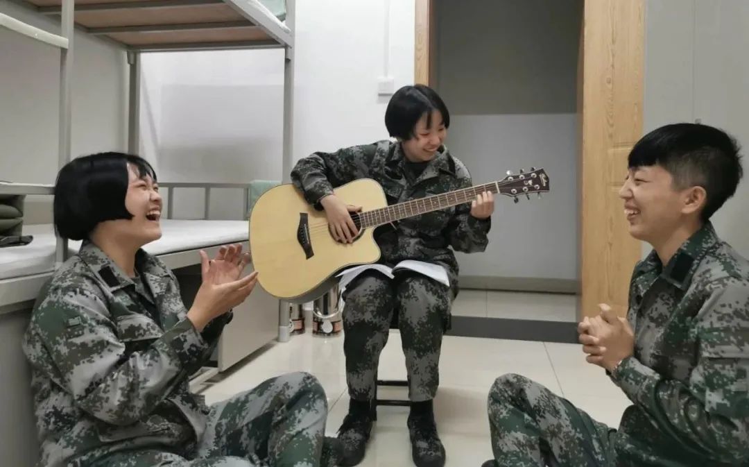 军事|新兵入营将“满月”，现在咋样了？