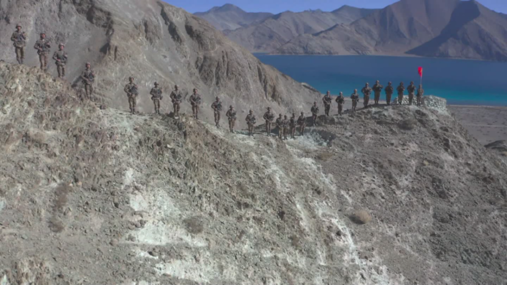 中国军情|“他们一开口,我的眼泪就掉了下来……”