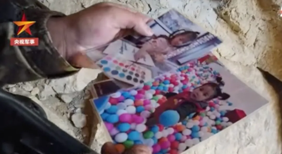 军事|他悄悄写下三封遗书，想对女儿说的除了对不起还有……