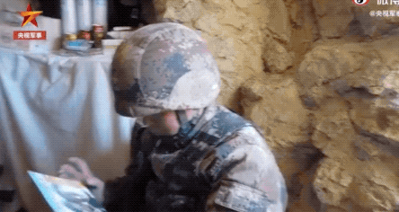 军事|他悄悄写下三封遗书，想对女儿说的除了对不起还有……