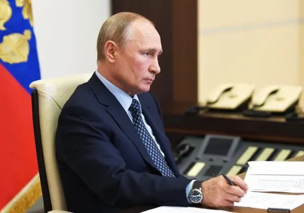 特朗普|普京畅谈“生日愿望”，与特朗普和拜登有关——