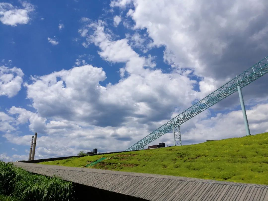 极限运动|你去了吗？5万余名游客长假乐逛首钢园，工业遗存变网红打卡胜地