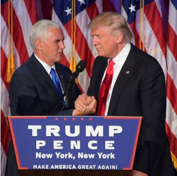 彭斯|“彭斯确诊新冠”?美媒误发新闻备稿后道歉:我们很遗憾,向副总统道歉