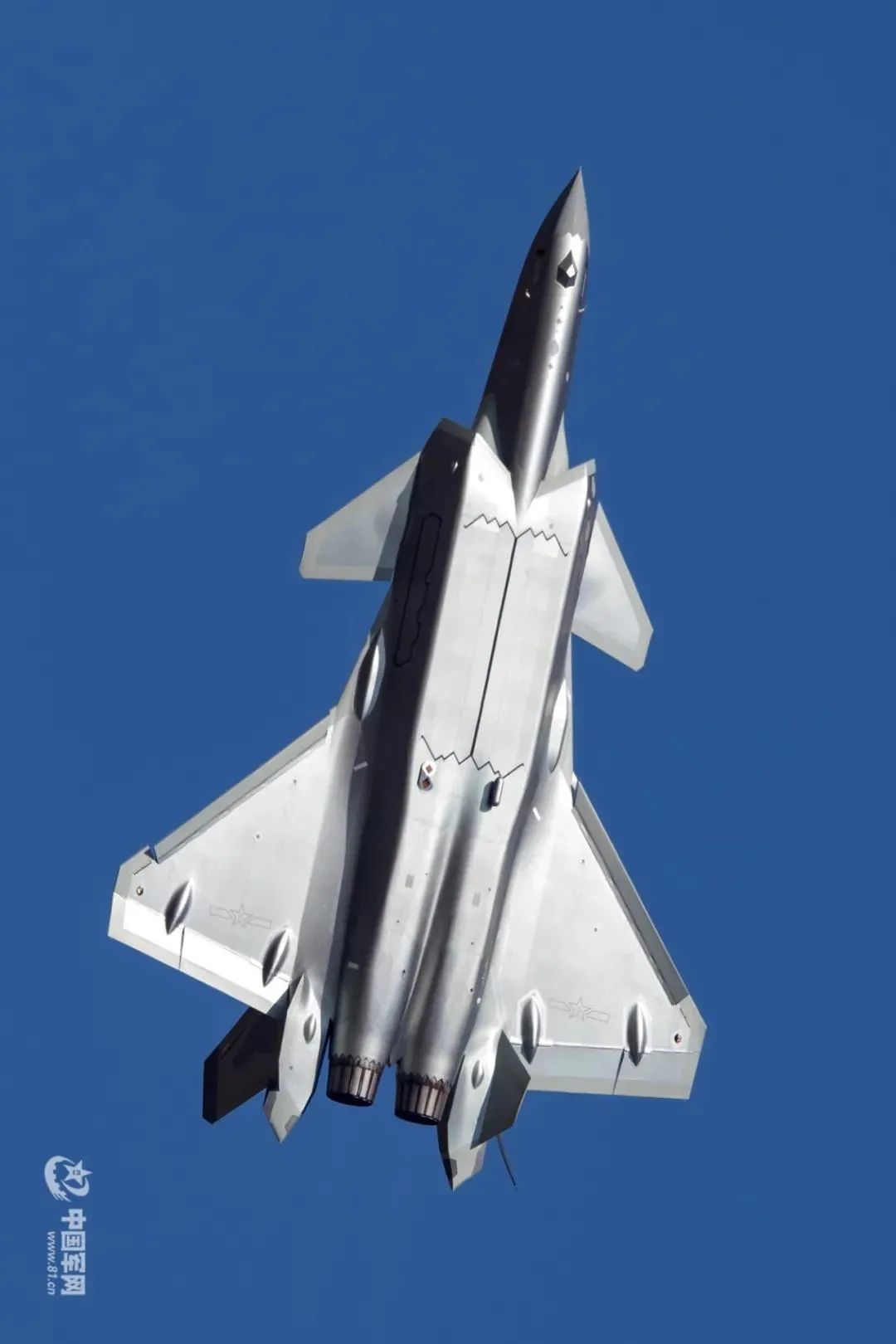 图片|高清壁纸收藏！这个“小伙”够精神