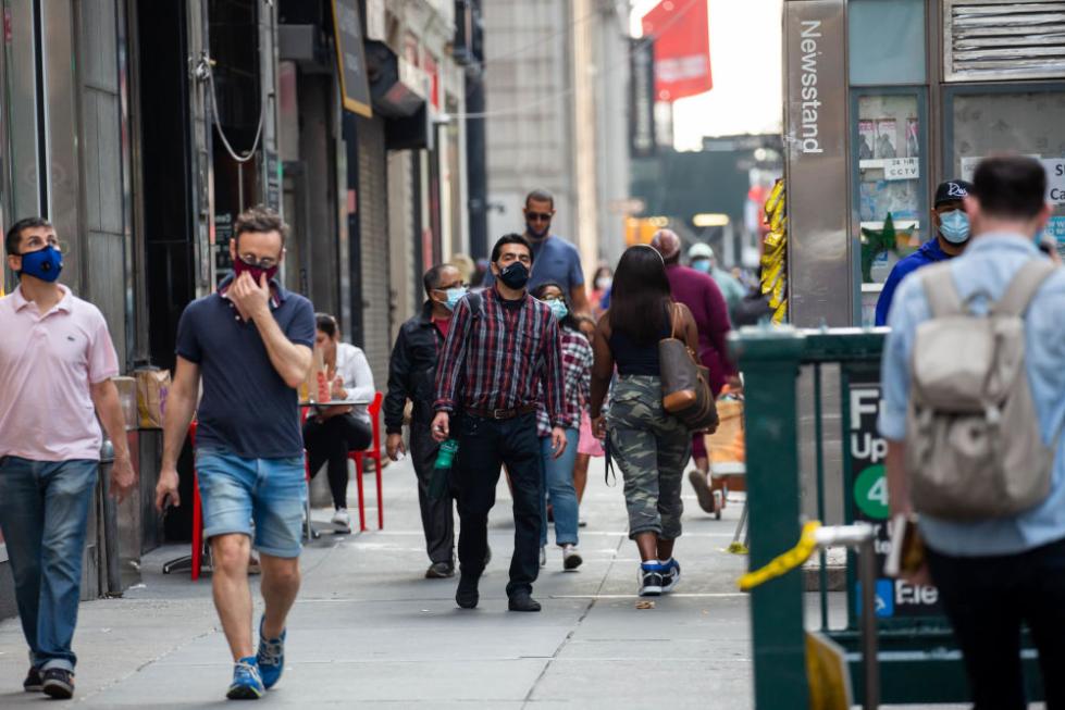 特朗普|特朗普摘口罩演讲称“感觉极好” 科学界批美国抗疫“一直差劲”