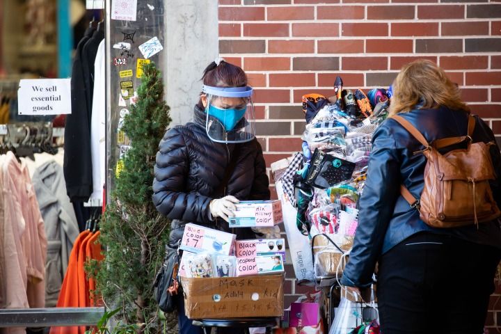 国际|美国单日新增新冠病例升至两个月新高