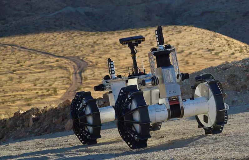 美国航天局|外媒：NASA火星车有望帮助探索火星陨石坑的“神秘暗纹”