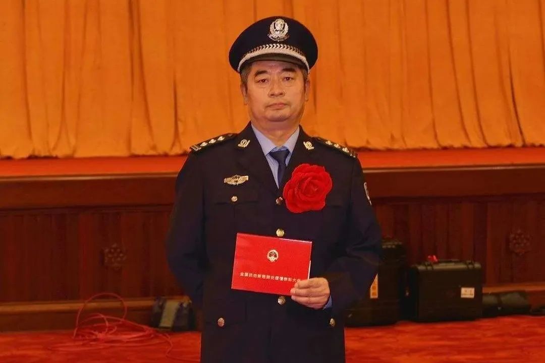 疫情|决不允许问题从我的岗位上溜过去