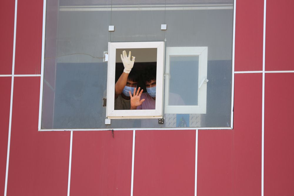 中东局势|这个战乱国家的新冠治疗医生说：感谢中国设备挽救生命