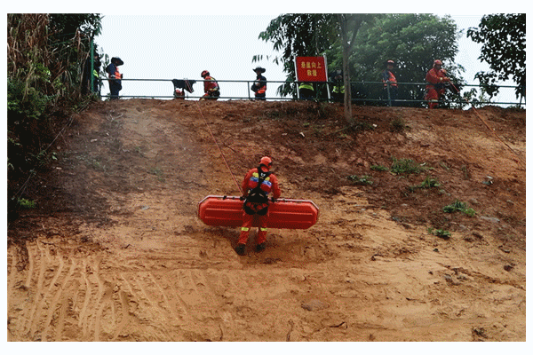 社会|守护绿水青山丨为了在危难之中能救人一命,“火焰蓝”们到底有多努力?