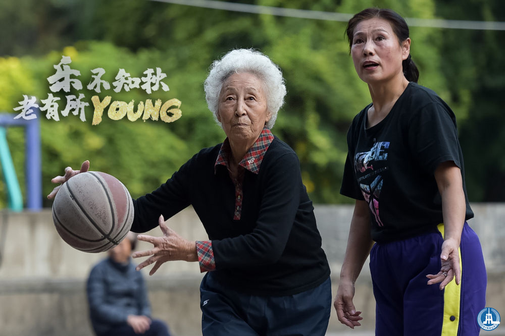 摄影|您练起来真好看 像春天的花一young