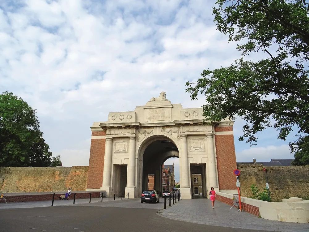 一战|这个废墟，成了英国人最神圣的地方