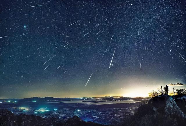 金牛座流星雨图片图片